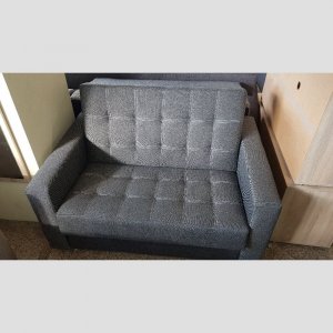 13. Sofa Leon Pik